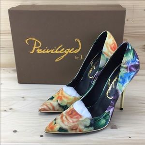 Priveledged JC Dossier “Meloni” Multi Floral NIB